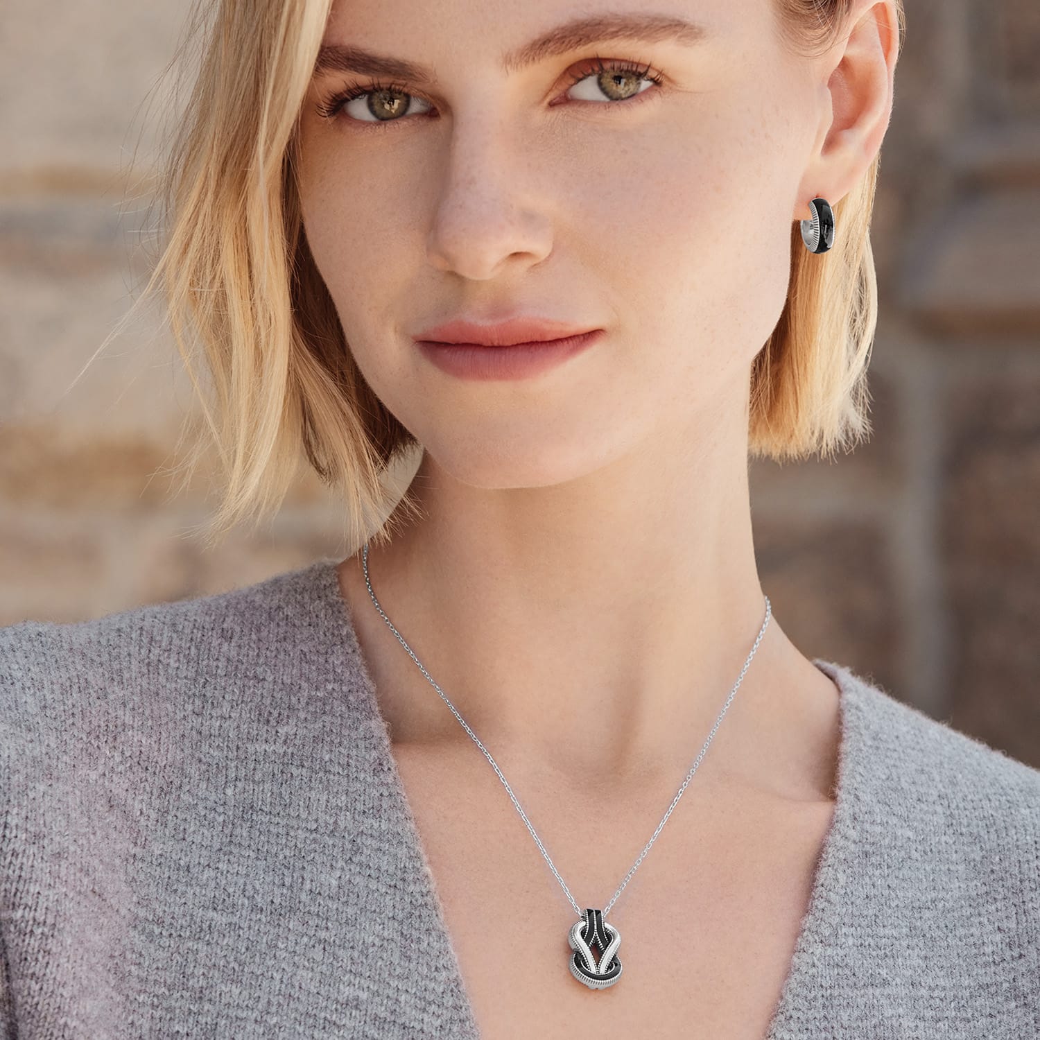 Interlok Harmony Black Petite Necklace - Image 5